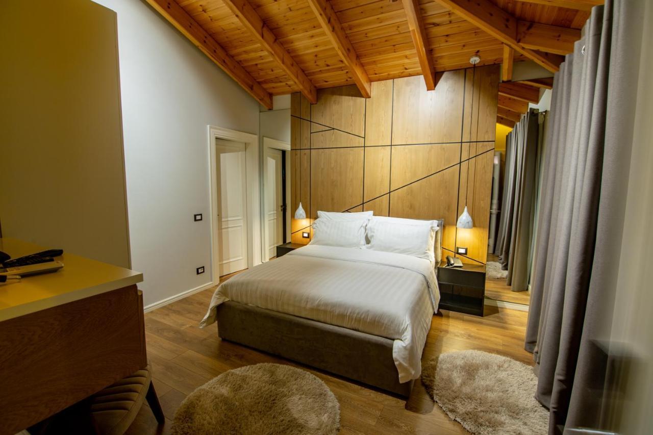 Tree Hotel Korcza Zewnętrze zdjęcie