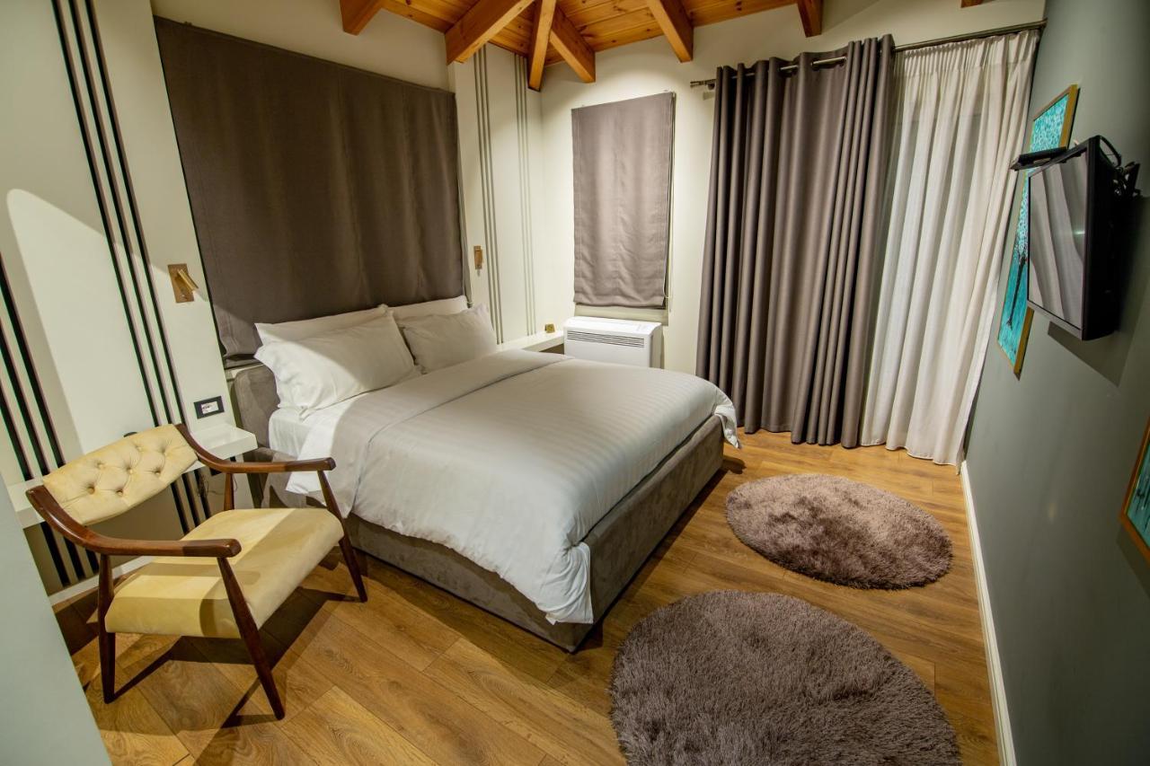 Tree Hotel Korcza Zewnętrze zdjęcie